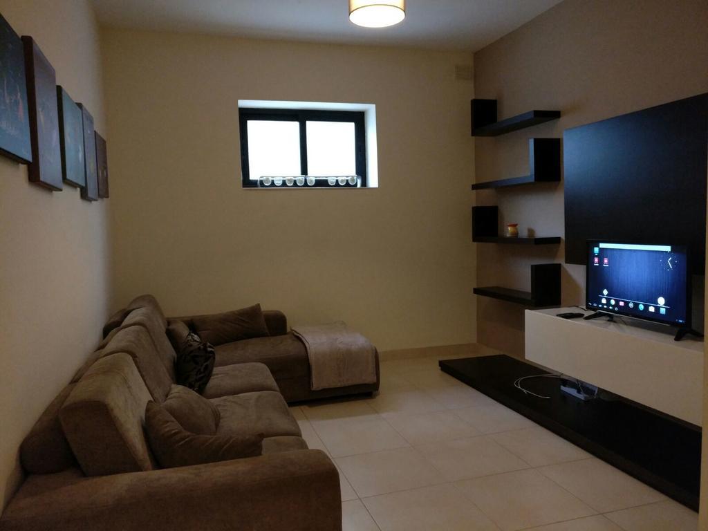Mandalay Apartmán
